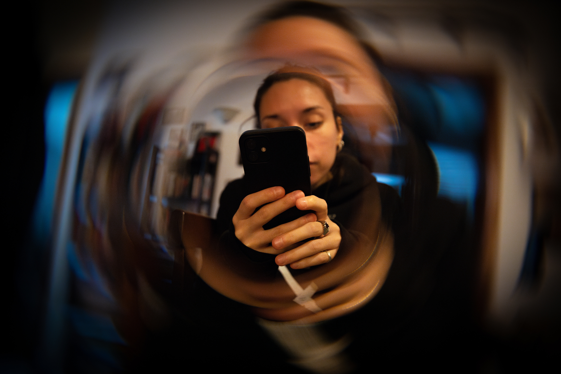 Why Bad News Feels Addictive: The Neuroscience of Doomscrolling