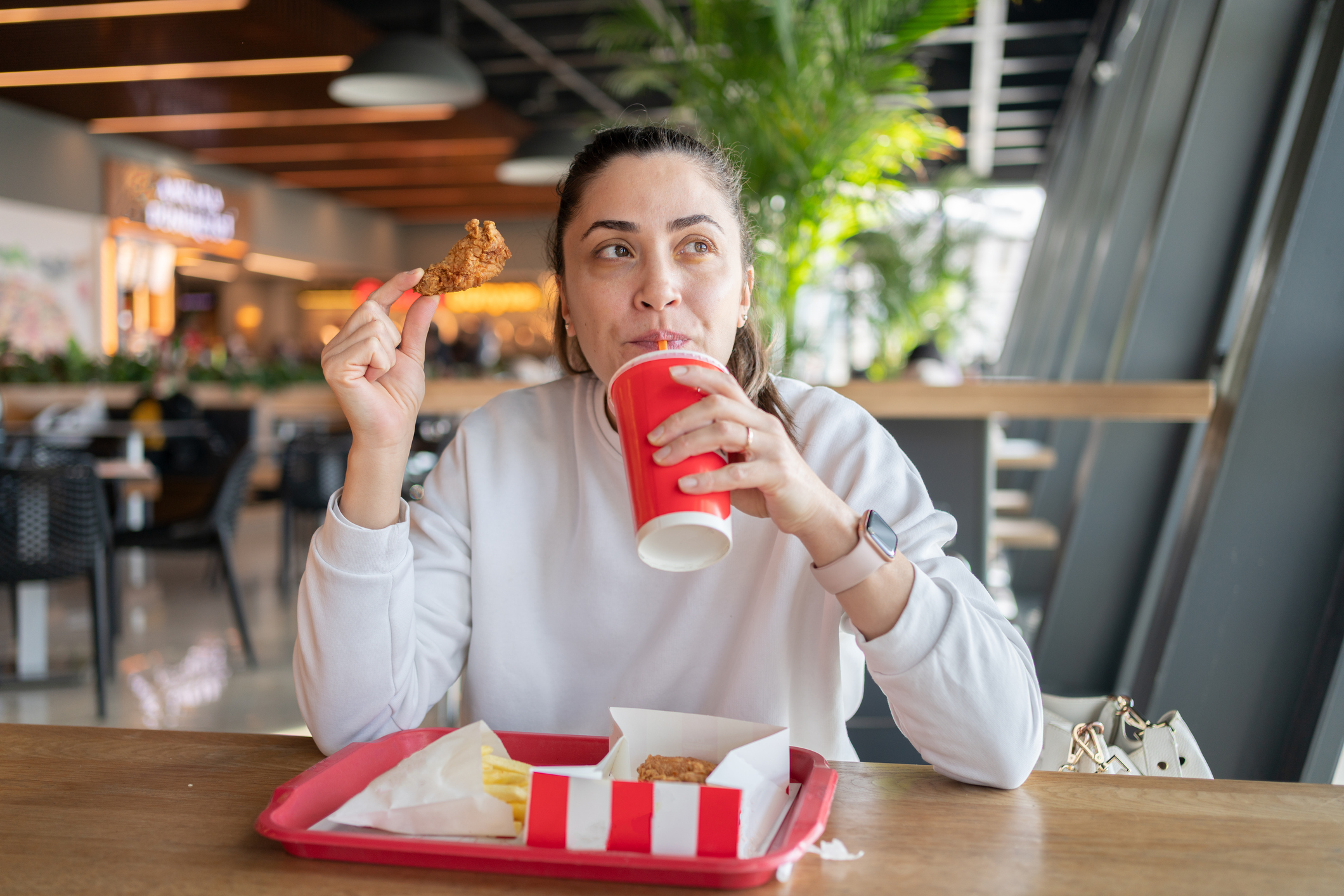 Is Your Diet Fueling Perimenopause Symptoms? Know How