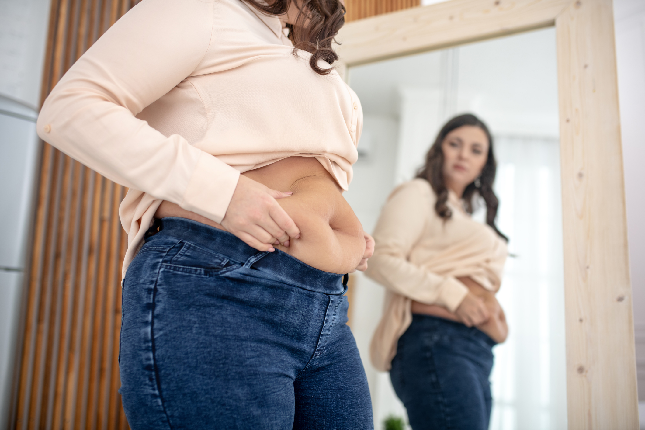 PCOS Belly Fat: How to Flatten It Naturally